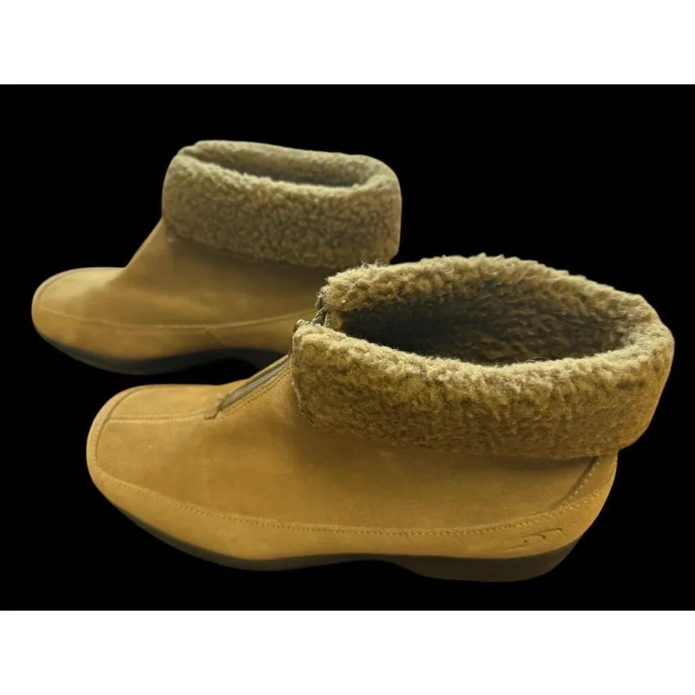 Dr. Scholl’s Tan Suede Demi Boot Sz. 9.5. Top Zip Fleece Lined Comfort